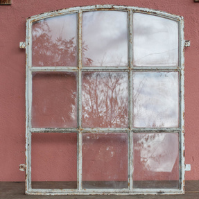 kleineres Eisenfenster mit Stichbogen Art.WD0033